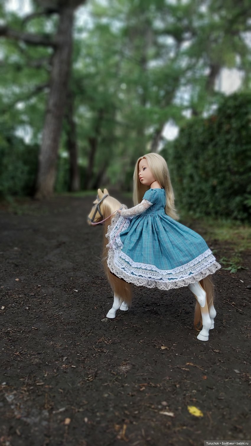 Фото проект "Бирюзовый август". Конная прогулка сестёр Paola Reina и Gotz