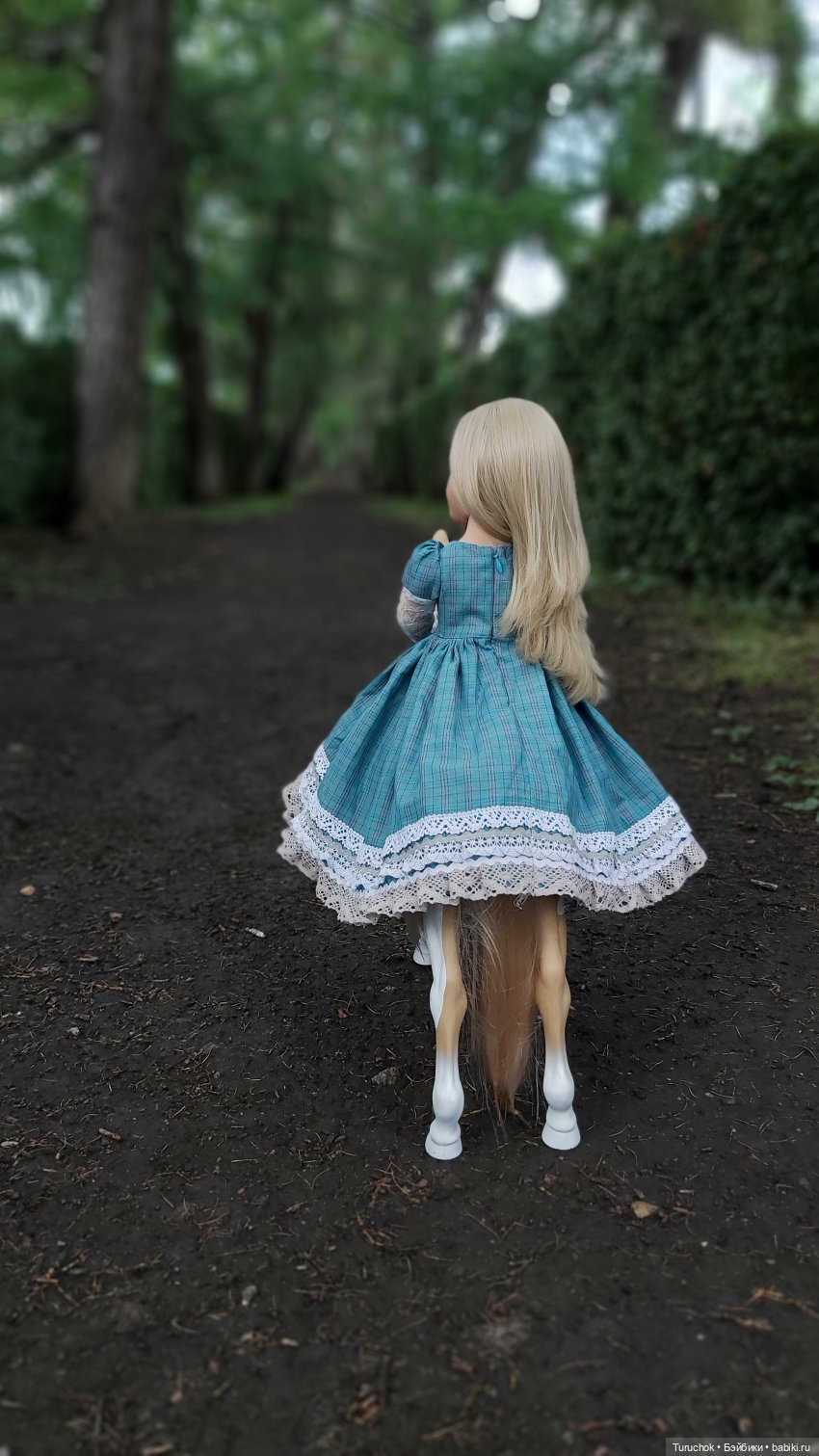 Фото проект "Бирюзовый август". Конная прогулка сестёр Paola Reina и Gotz