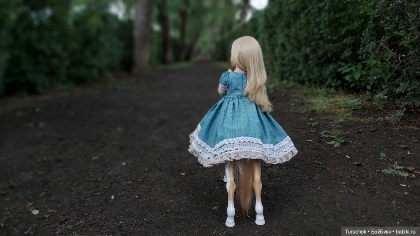 Фото проект "Бирюзовый август". Конная прогулка сестёр Paola Reina и Gotz