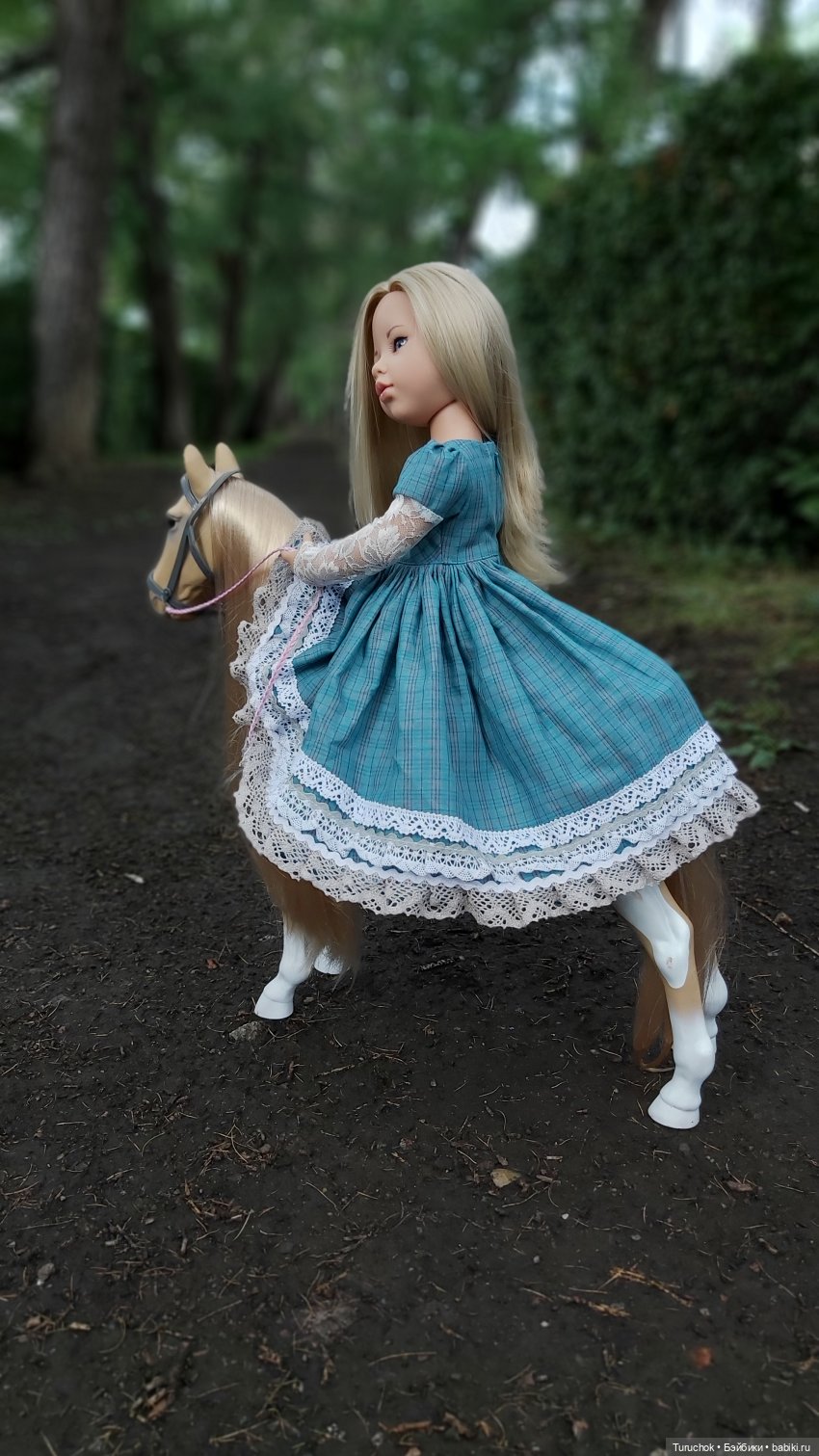 Фото проект "Бирюзовый август". Конная прогулка сестёр Paola Reina и Gotz