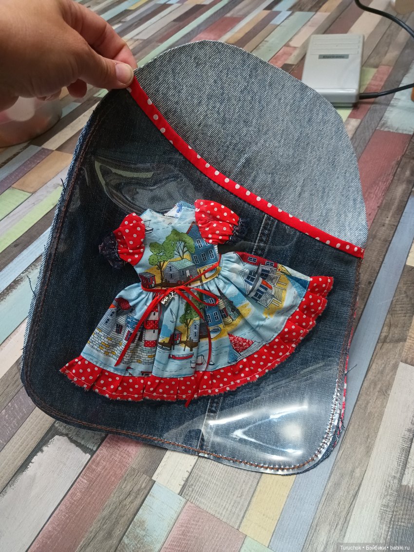 Кукольное платье как элемент декора