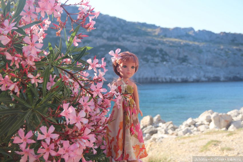 Кристина и Натали на греческом острове цветов Родосе