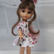 Кукла Люси шатенка в платье с бантом, 22 см, Berjuan