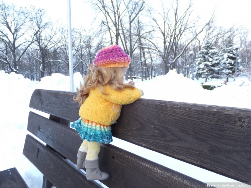 Снежная зимняя прогулка Лины