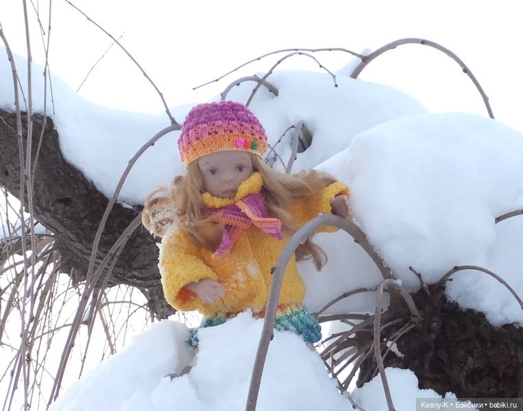 Снежная зимняя прогулка Лины