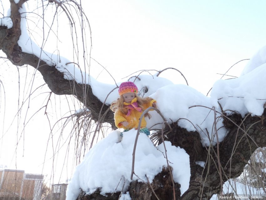 Снежная зимняя прогулка Лины