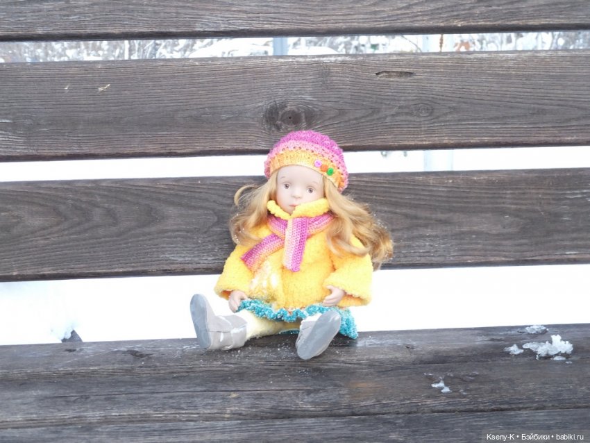 Снежная зимняя прогулка Лины