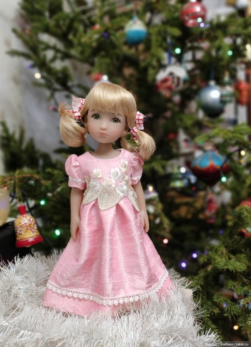 Новенькие Siblies Doll & Create Your Dream Doll - Ruby Red (фото 7)