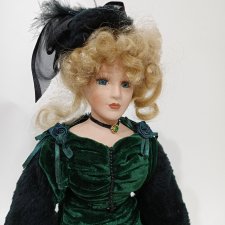 Фарфоровая кукла-леди