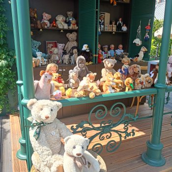 Лето в Москве! Винтажный маркет на площади Революции