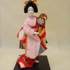 Японская кукла гейша