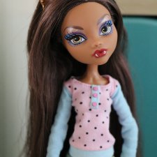 Продам комплект одежды на кукол Монстер Хай Monster High