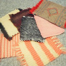 Плетеные и вязанные коврики для кукол