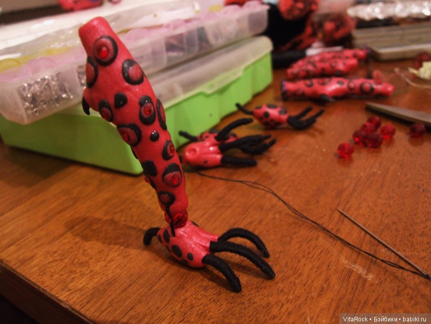 Кукольный эксперимент 6: шарнирный зверь в технике «Лепка и мех»