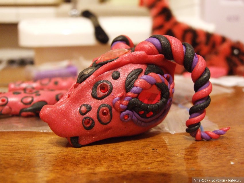 Кукольный эксперимент 6: шарнирный зверь в технике «Лепка и мех» (фото 5)