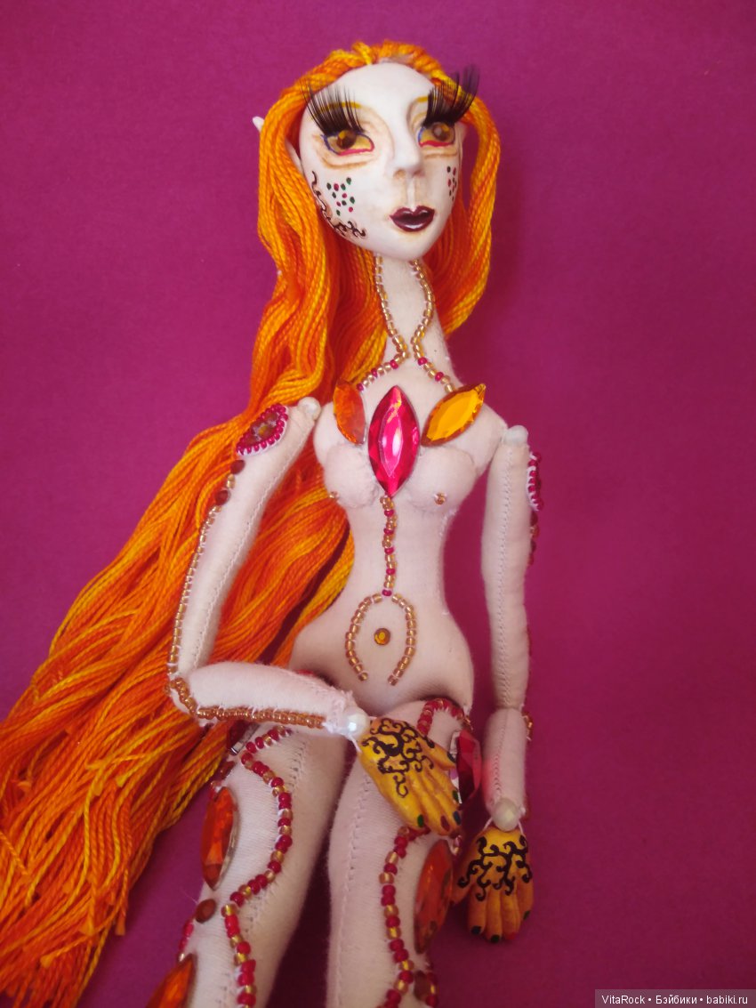 Улучшение подвижности текстильной куклы: шарниры в плечах (фото 10)