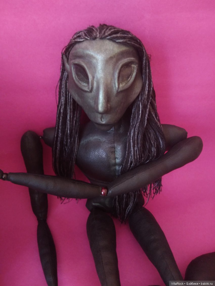 Улучшение подвижности текстильной куклы: шарниры в плечах