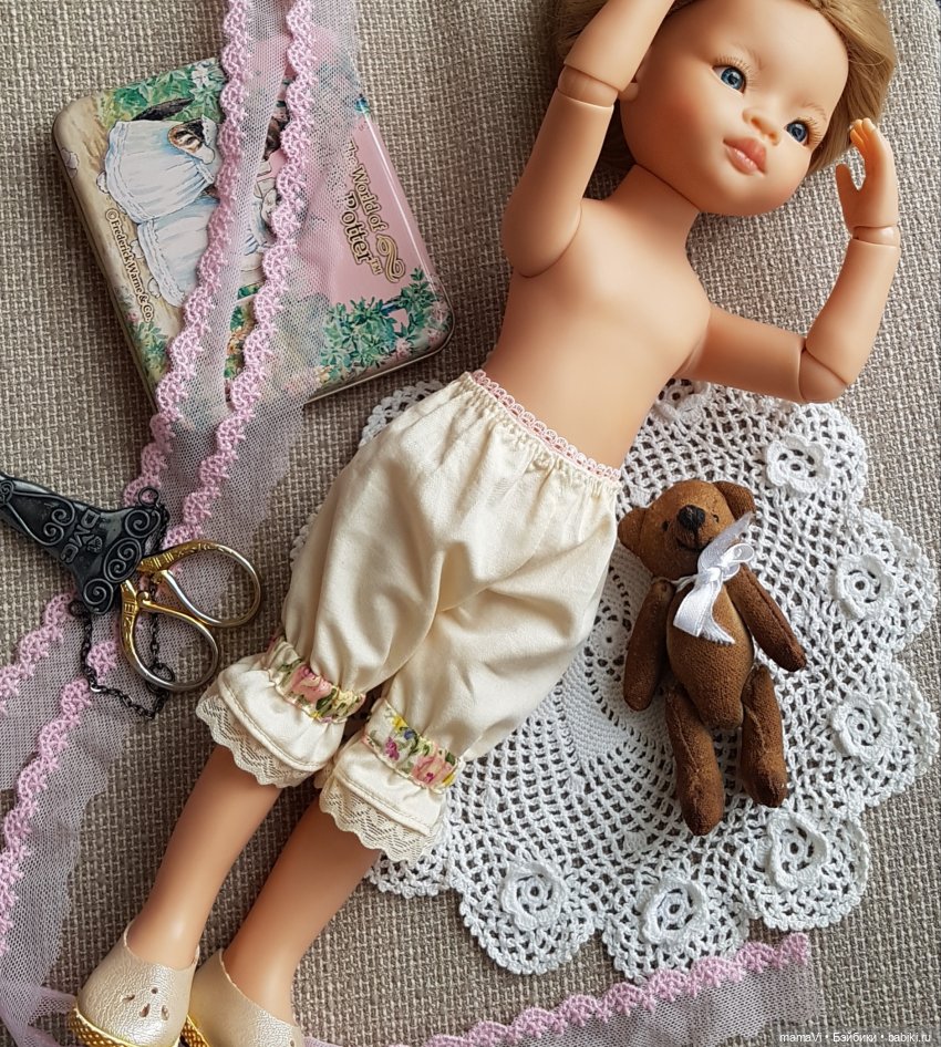 Наряд с розочками для юных леди (фото 10)