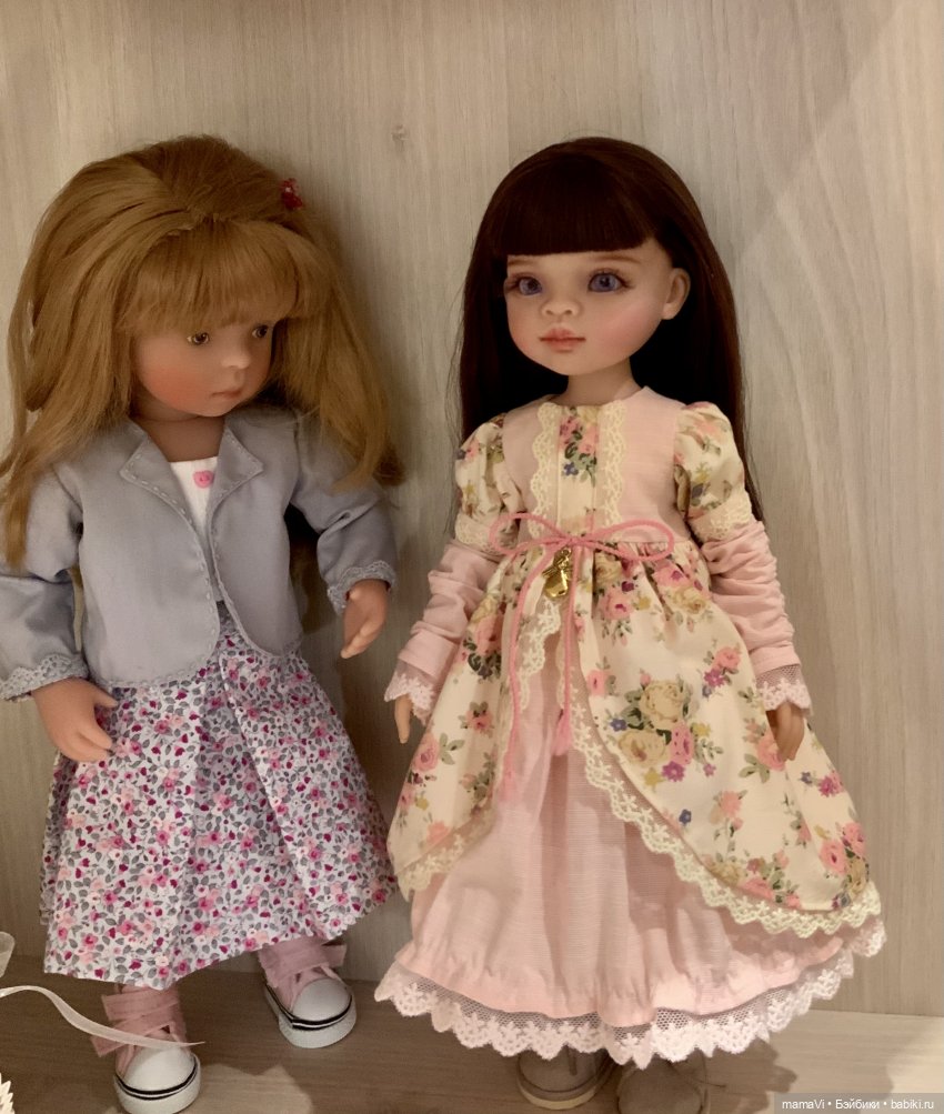 Наряд с розочками для юных леди