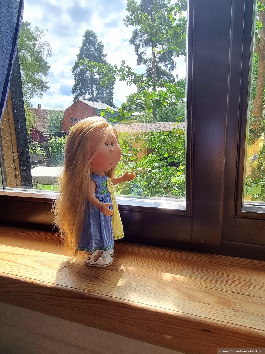 Бегом в сад, за Мией Ватрушковной