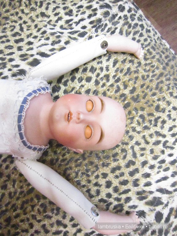 Демонстрация работы ручек и глазного рокера-его мне пришлось переустановить,он не был закреплен в голове,а может отвалился в процессе пранспортировки