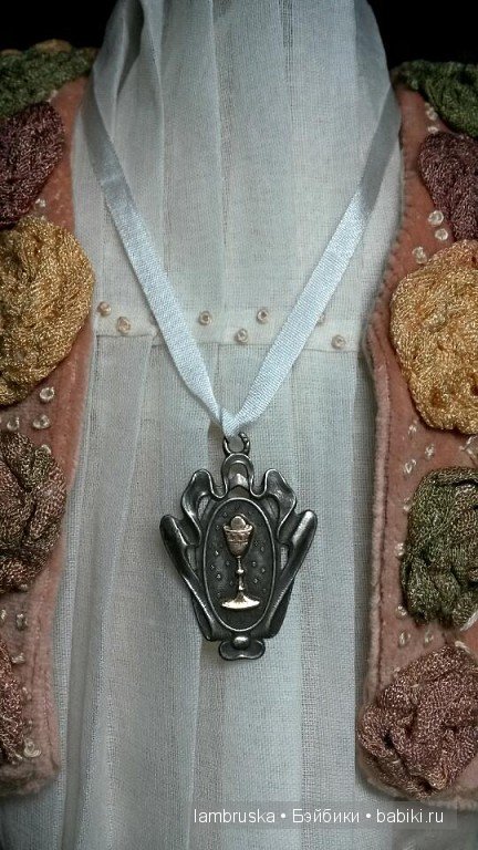 Ладанка куплена мной во Львове,надпись сзади"AnaMary 23-5-54"