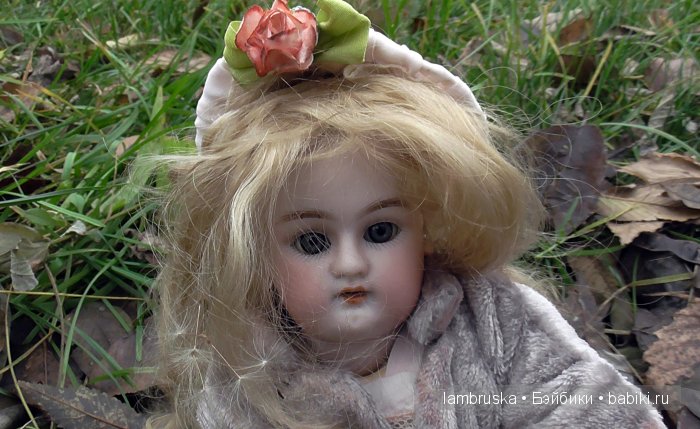 Поговорка права! Антикварная кукла