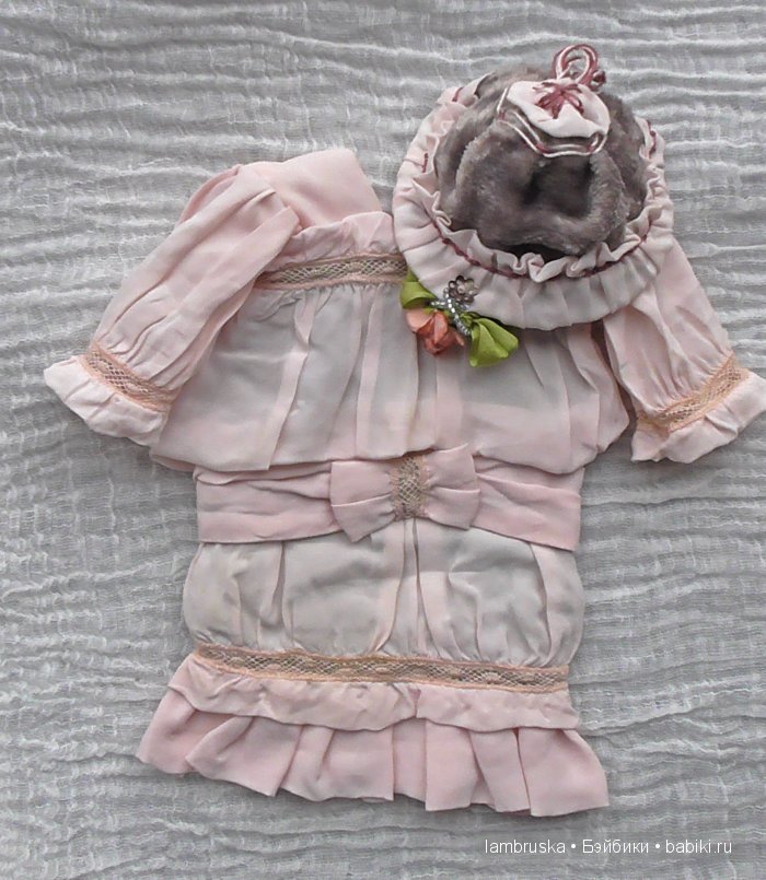 Поговорка права! Антикварная кукла