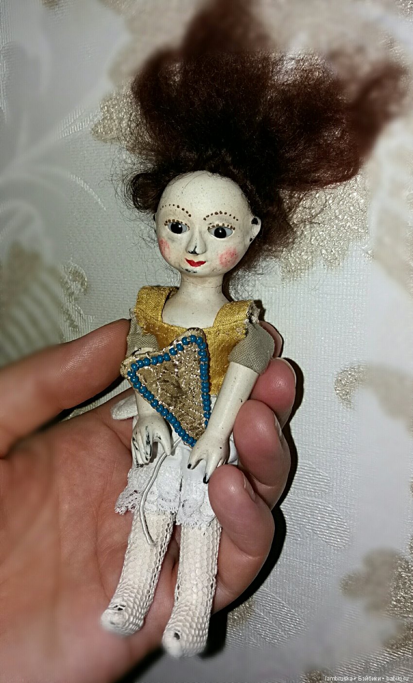 Портрет для бабушки — Редкие антикварные куклы и реплики: воск (фото 9)