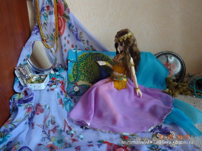 В будуаре восточной красавицы (фото 3)