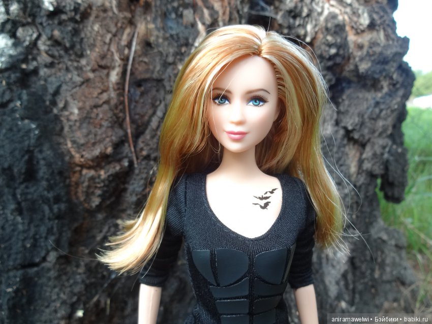 Tris - Divergent Barbie Collector