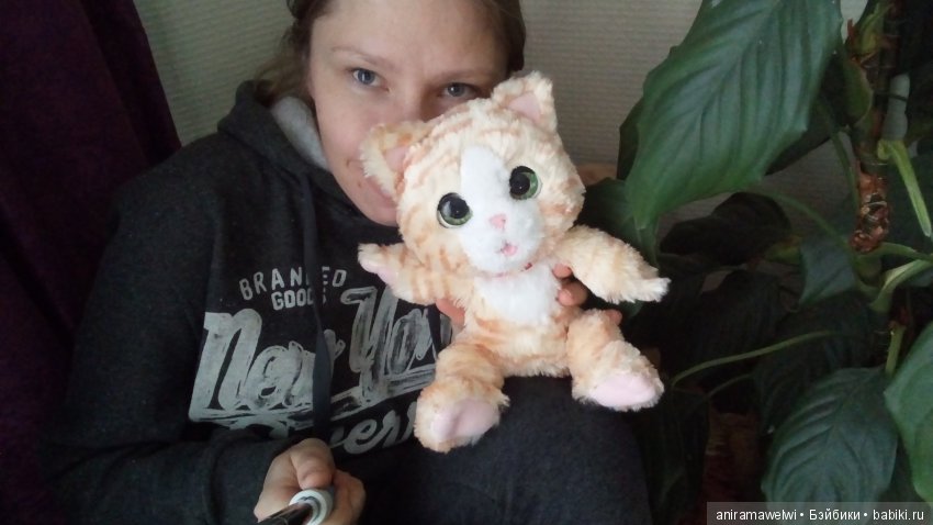 Наш всеобщий любимец - милый интерактивный котенок... Пока без имени