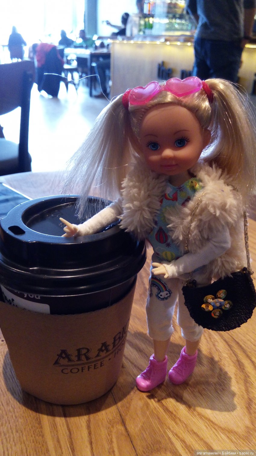 Новости от Еви/Evi (комната Еви, новая прическа, обновки и прогулка)