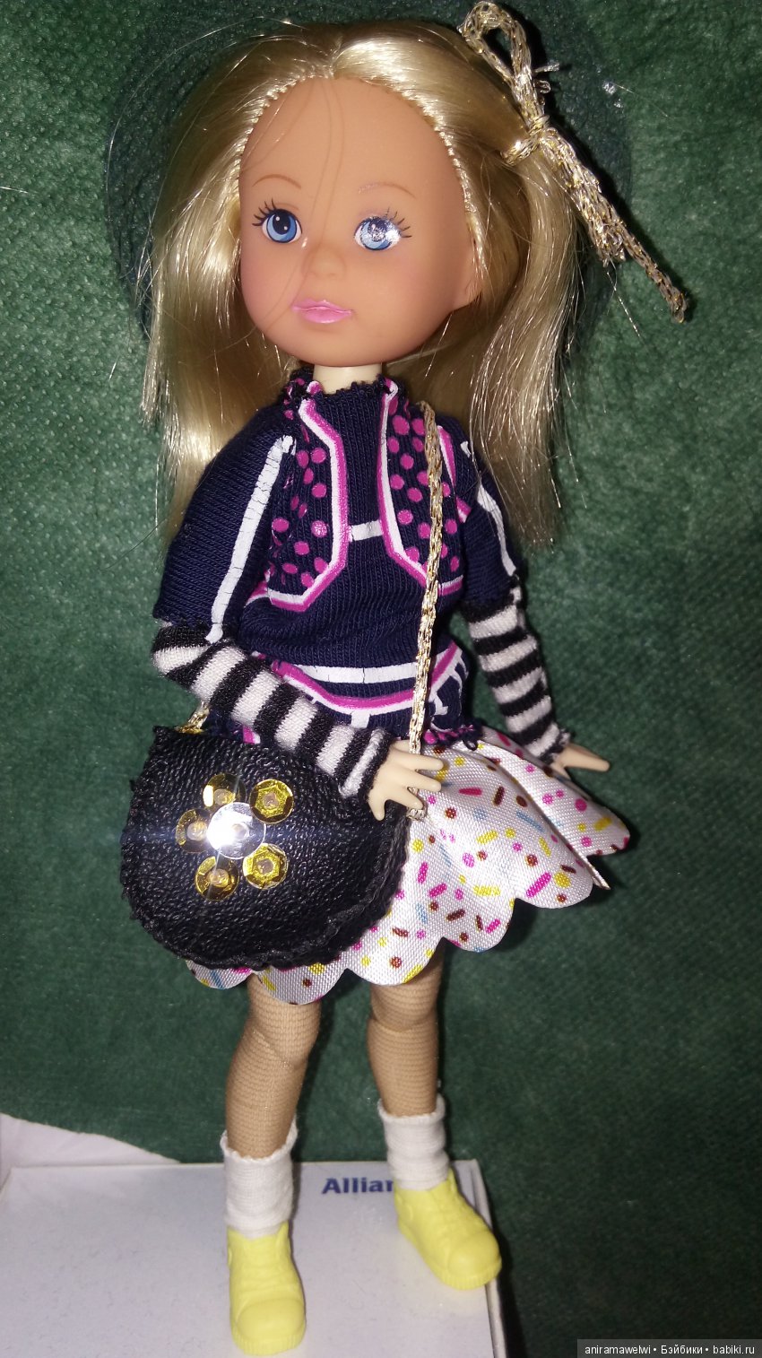 Новости от Еви/Evi (комната Еви, новая прическа, обновки и прогулка)