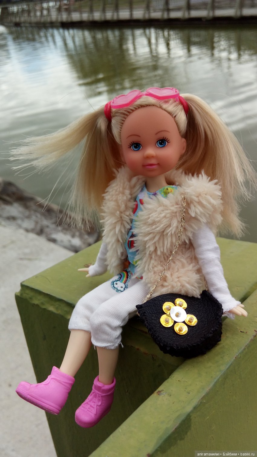 Новости от Еви/Evi (комната Еви, новая прическа, обновки и прогулка)