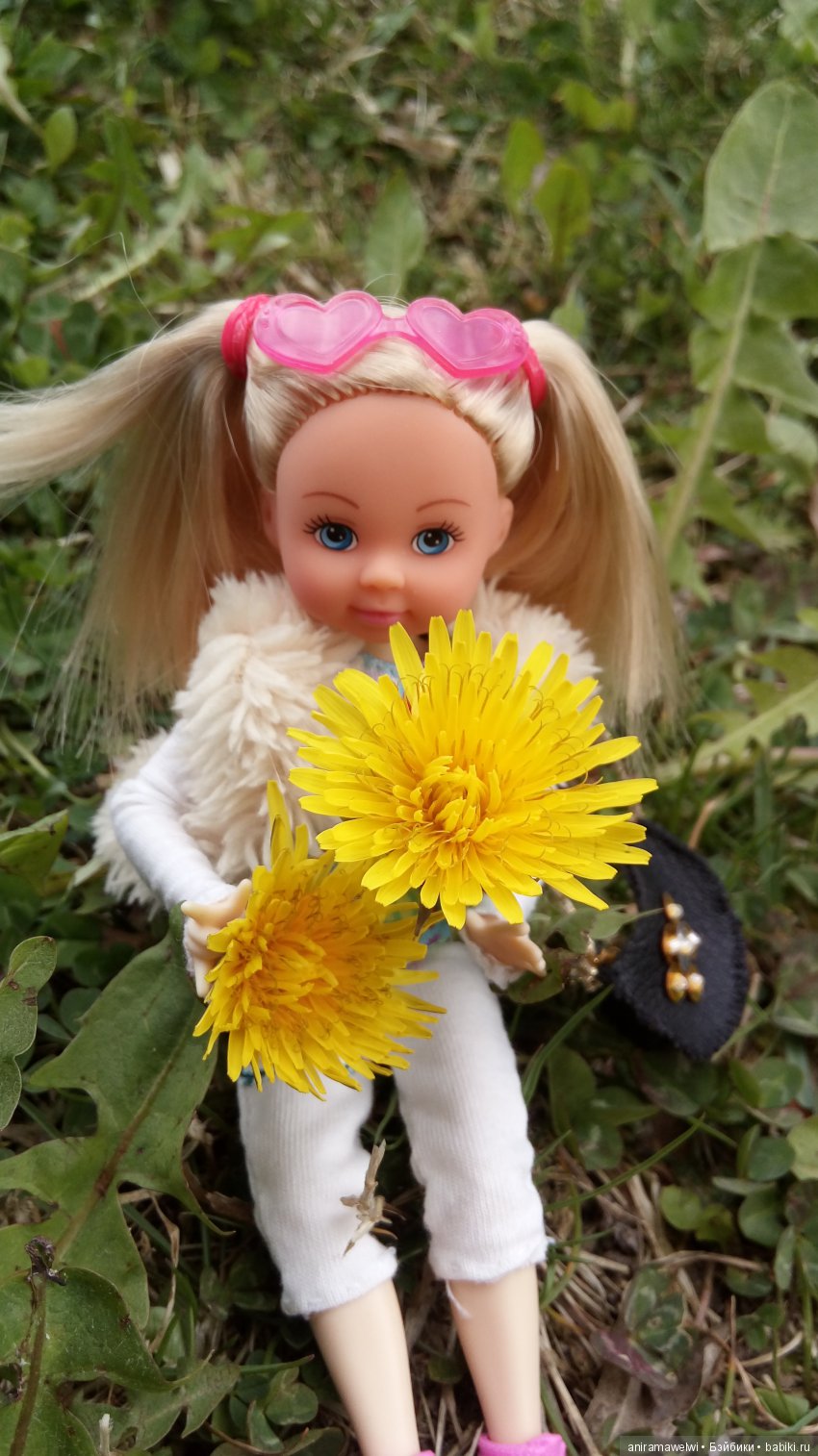 Новости от Еви/Evi (комната Еви, новая прическа, обновки и прогулка)