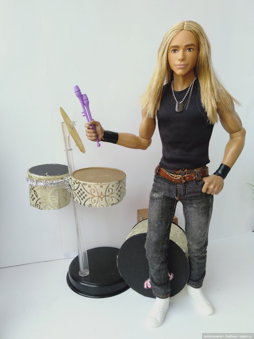 Новый барабанщик в клубе "Формула" (фото 3)