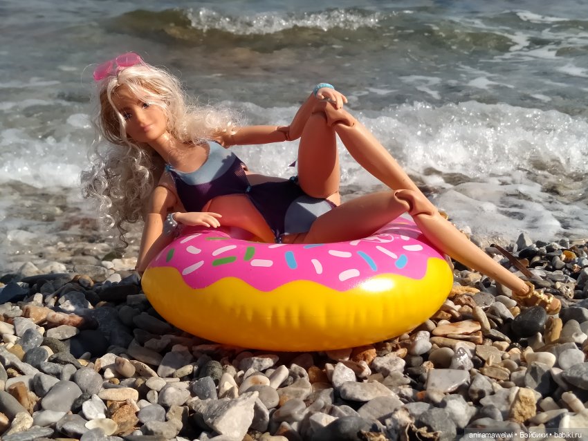 На пляже Алтынкум | Бэйбики На пляже Алтынкум — Кукольные фотоистории и сериалы: комиксы