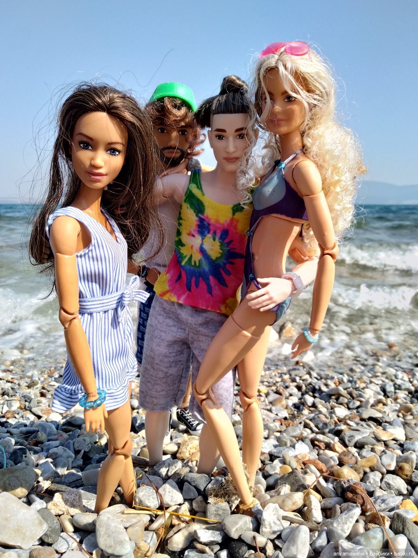 На пляже Алтынкум | Бэйбики На пляже Алтынкум — Кукольные фотоистории и сериалы: комиксы