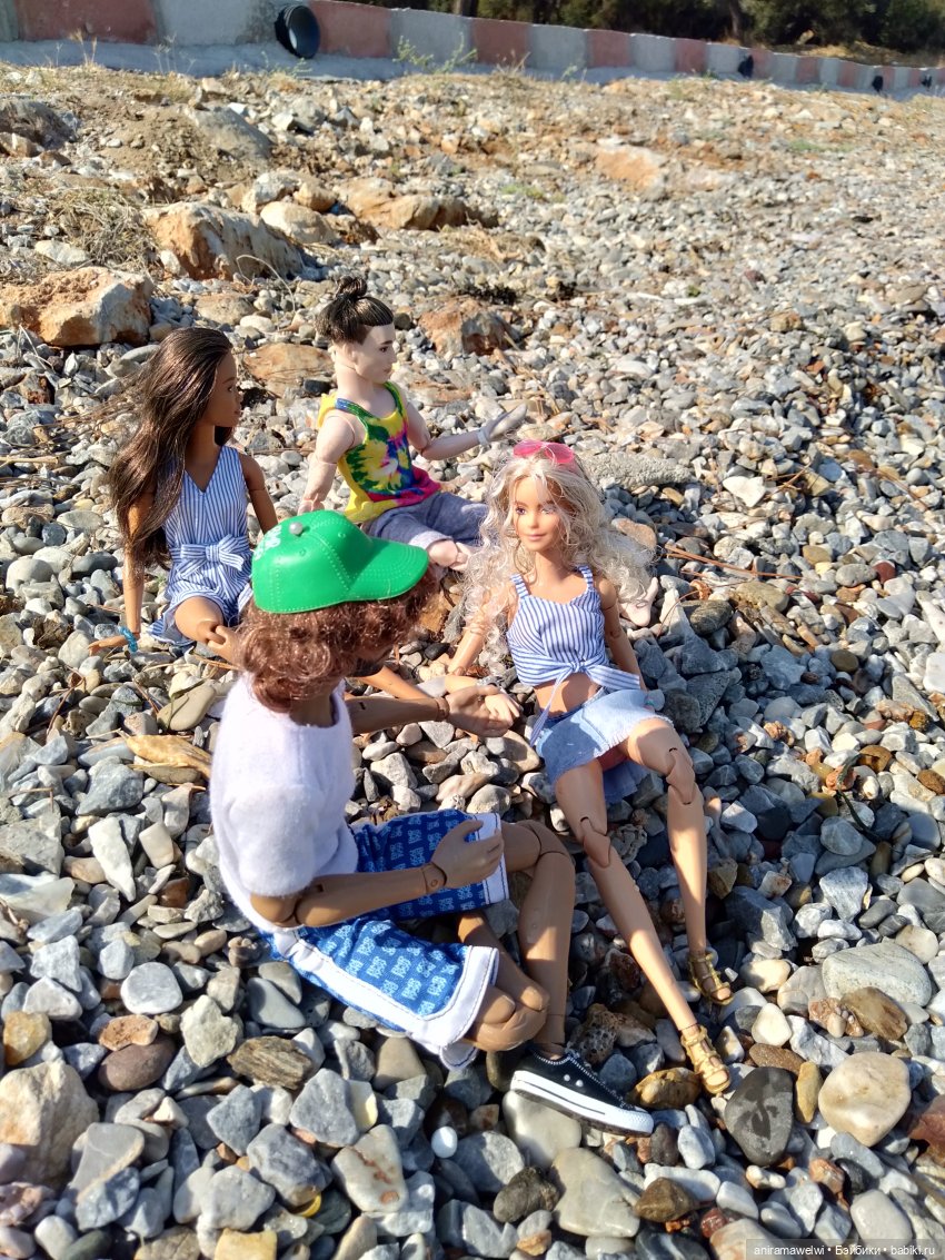 На пляже Алтынкум | Бэйбики На пляже Алтынкум — Кукольные фотоистории и сериалы: комиксы (фото 6)
