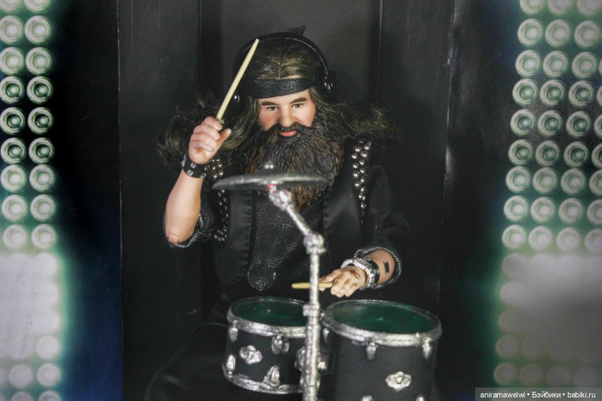 Здесь и сейчас | Бэйбики Здесь и сейчас — Куклы Barbie (Барби): Looks (фото 9)