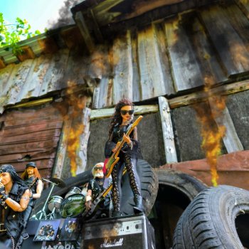 Раскачаем этот мир! Назгулы