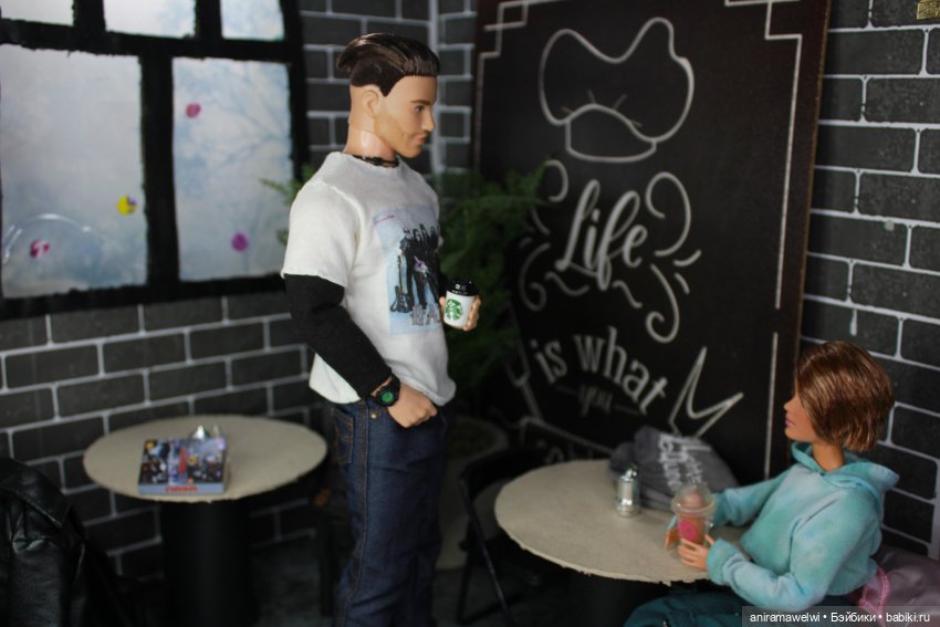 В кафе — Кукольные фотоистории и сериалы: комиксы (фото 4)