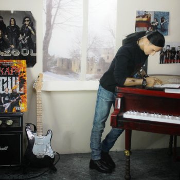 Громов у рояля