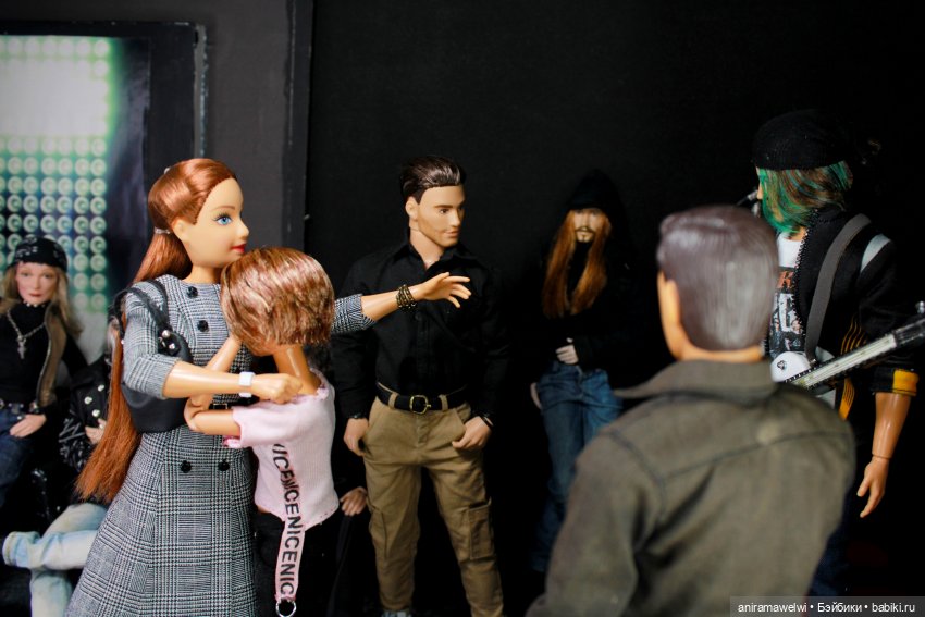 Встреча лицом к лицу — Кукольные фотоистории и сериалы: комиксы