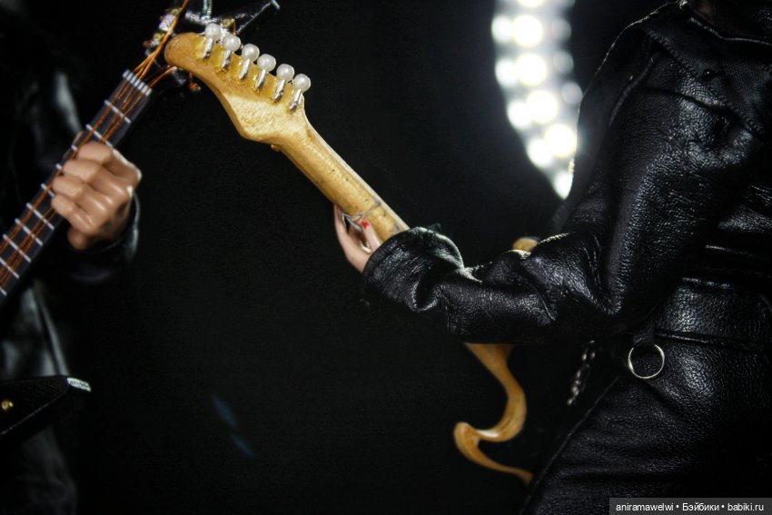 Nazgul feat Aaliyah Back in black AC/DC cover