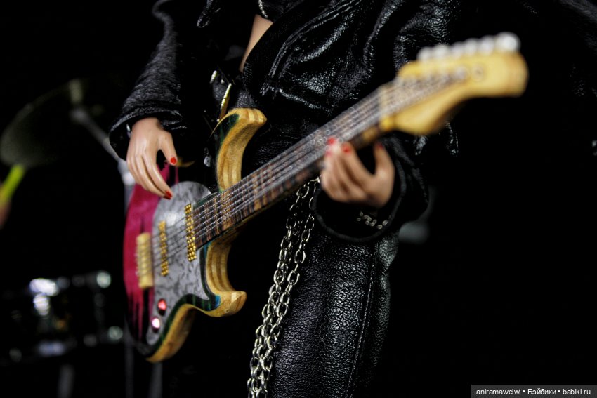 Nazgul feat Aaliyah Back in black AC/DC cover