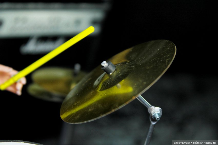 Nazgul feat Aaliyah Back in black AC/DC cover