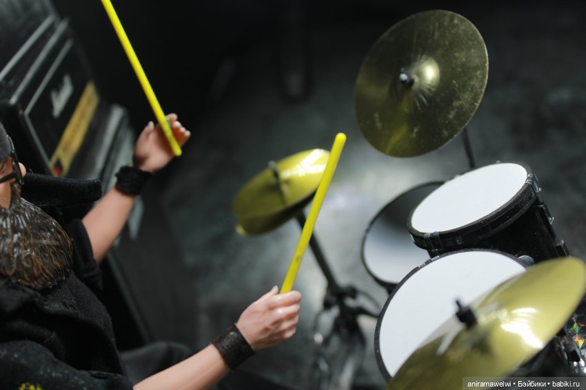 Nazgul feat Aaliyah Back in black AC/DC cover (фото 6)