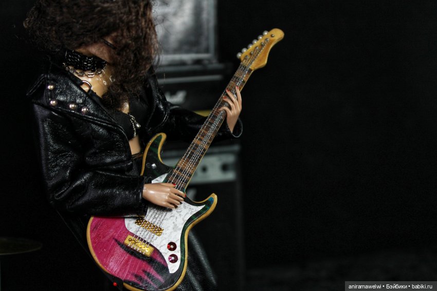 Nazgul feat Aaliyah Back in black AC/DC cover